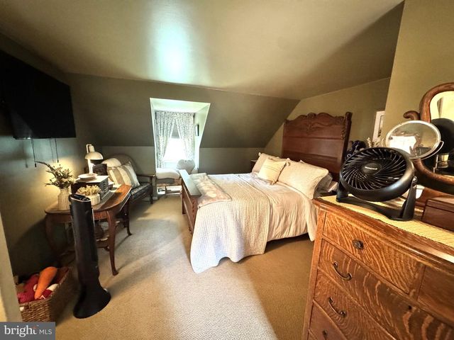2540 HOPEWELL RD, Elverson, PA 19520