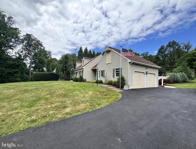 2540 HOPEWELL RD, Elverson, PA 19520