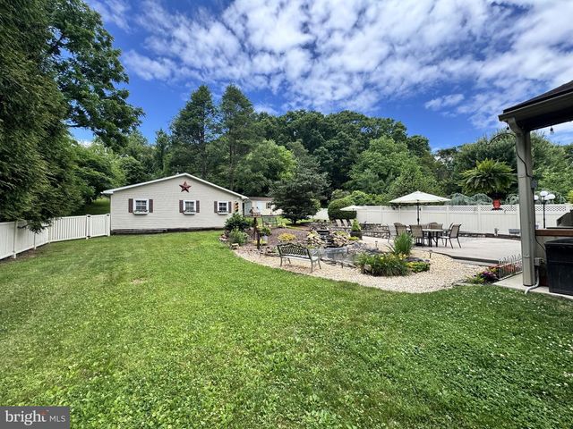 2540 HOPEWELL RD, Elverson, PA 19520