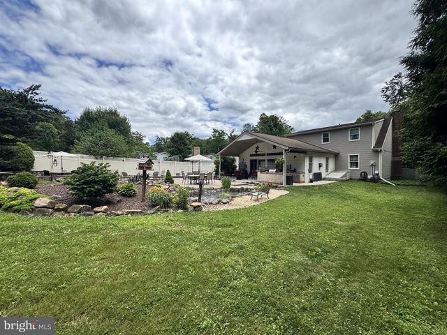 2540 HOPEWELL RD, Elverson, PA 19520