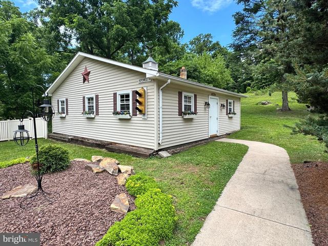 2540 HOPEWELL RD, Elverson, PA 19520