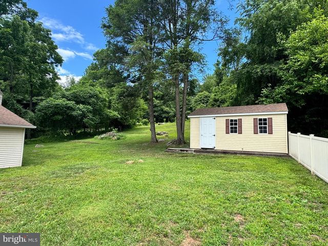2540 HOPEWELL RD, Elverson, PA 19520