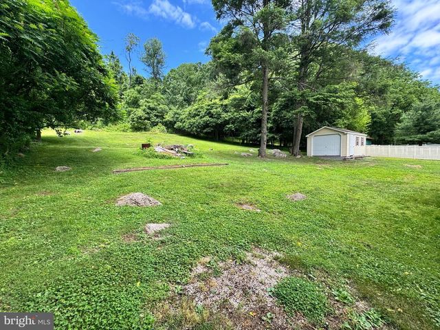 2540 HOPEWELL RD, Elverson, PA 19520