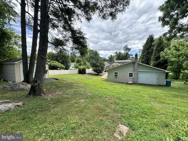2540 HOPEWELL RD, Elverson, PA 19520