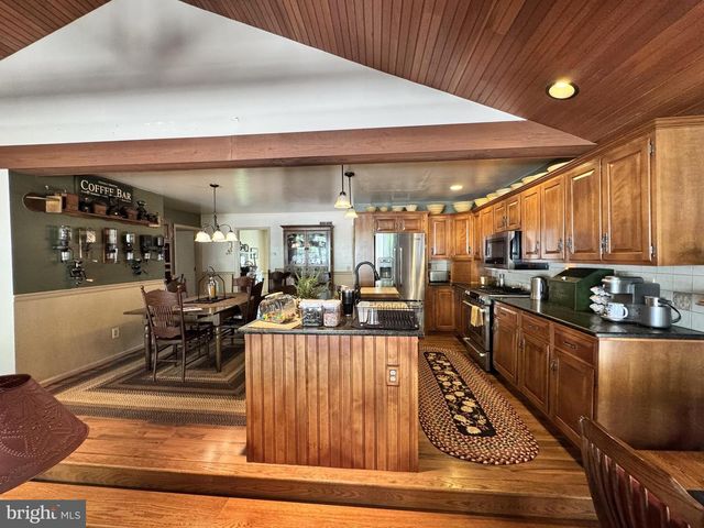 2540 HOPEWELL RD, Elverson, PA 19520