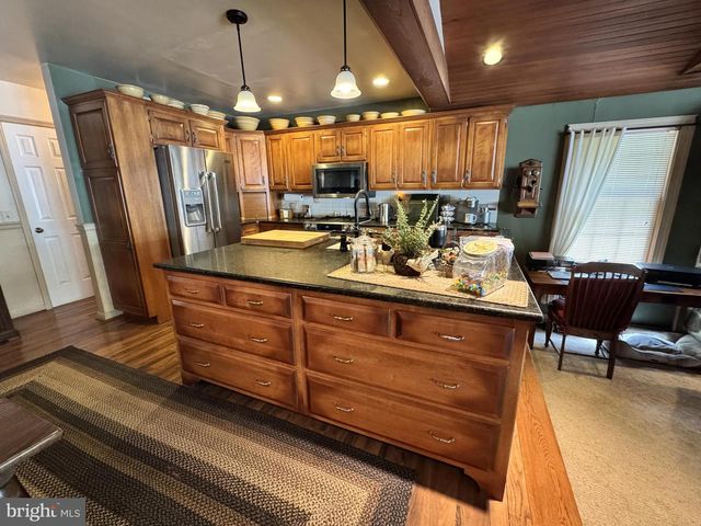 2540 HOPEWELL RD, Elverson, PA 19520