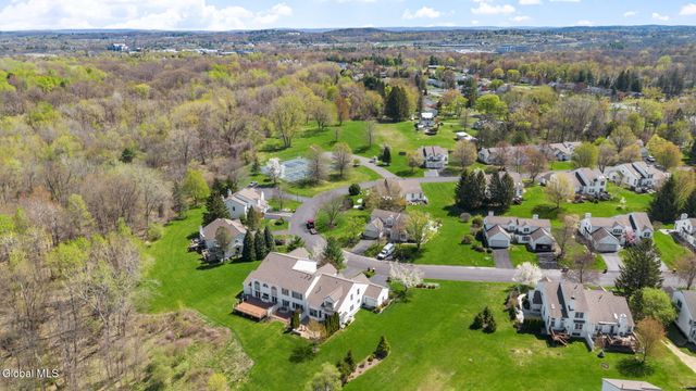 19 Empire Circle, East Greenbush, NY 12144