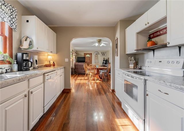 700 Washington Street, Thorp, WI 54771