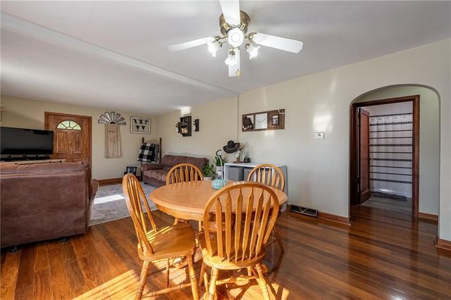 700 Washington Street, Thorp, WI 54771