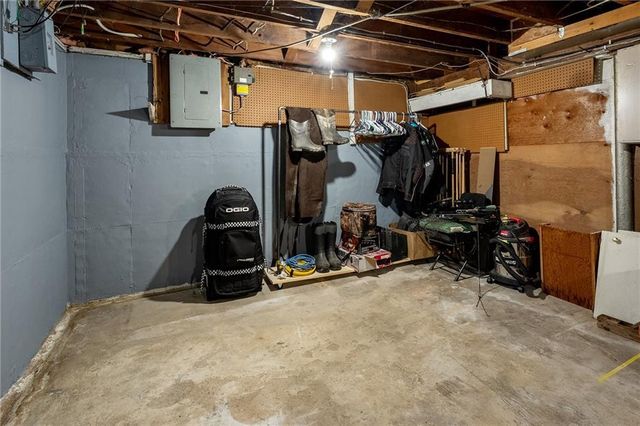 700 Washington Street, Thorp, WI 54771