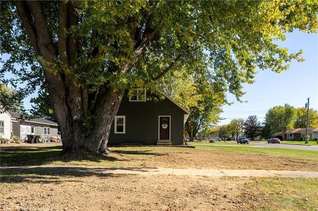 700 Washington Street, Thorp, WI 54771