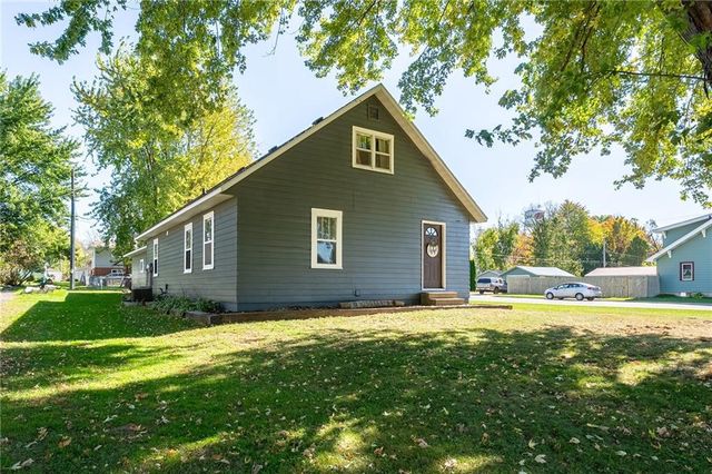 700 Washington Street, Thorp, WI 54771