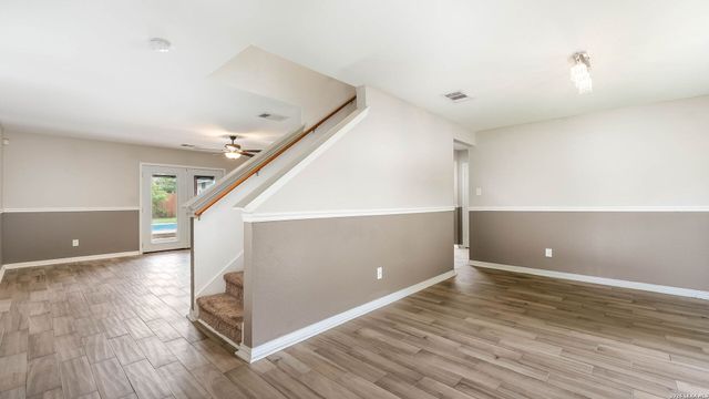 422 Centro Hermosa, San Antonio, TX 78245