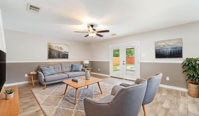 422 Centro Hermosa, San Antonio, TX 78245