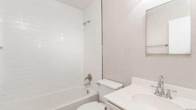 422 Centro Hermosa, San Antonio, TX 78245