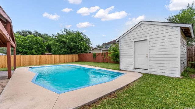 422 Centro Hermosa, San Antonio, TX 78245
