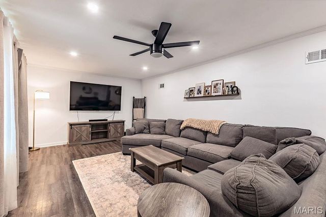 1216 Miller Road, Imperial, MO 63052