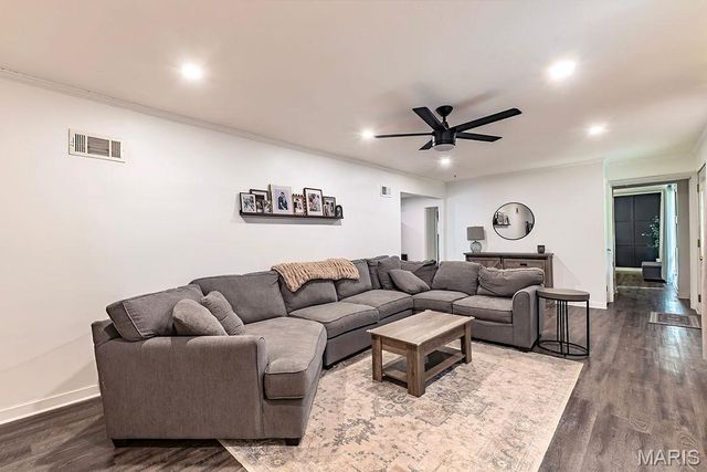 1216 Miller Road, Imperial, MO 63052