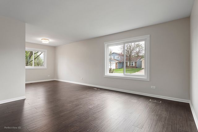 6855 Dove Avenue, Woodridge, IL 60517