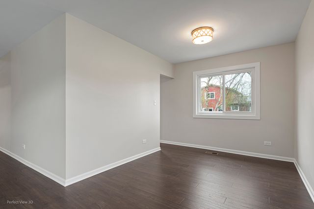 6855 Dove Avenue, Woodridge, IL 60517
