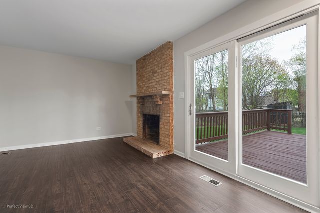6855 Dove Avenue, Woodridge, IL 60517
