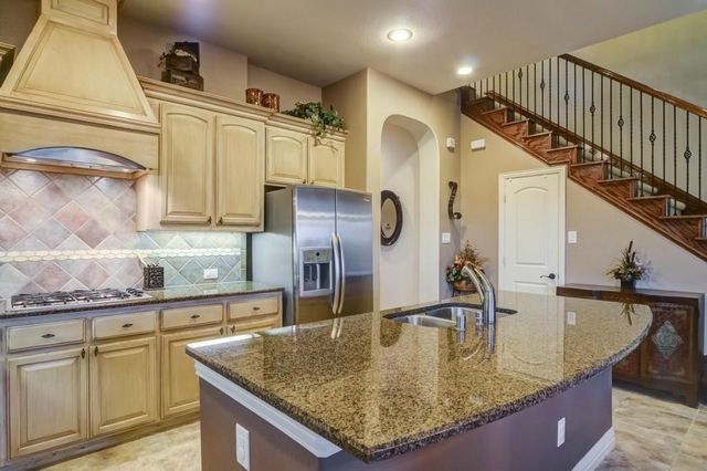 2005 Loma Alta Drive, Irving, TX 75063