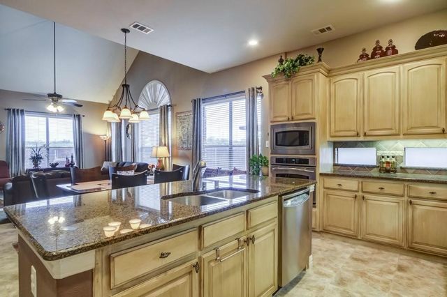 2005 Loma Alta Drive, Irving, TX 75063