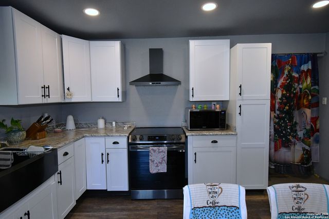 411 E Ansley, San Antonio, TX 78221