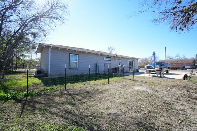 411 E Ansley, San Antonio, TX 78221