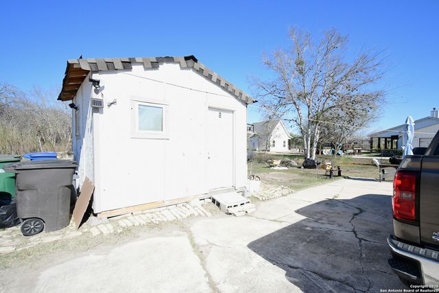 411 E Ansley, San Antonio, TX 78221