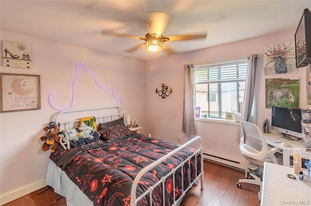 6702 Chelsea Cove N, Hopewell Junction, NY 12533