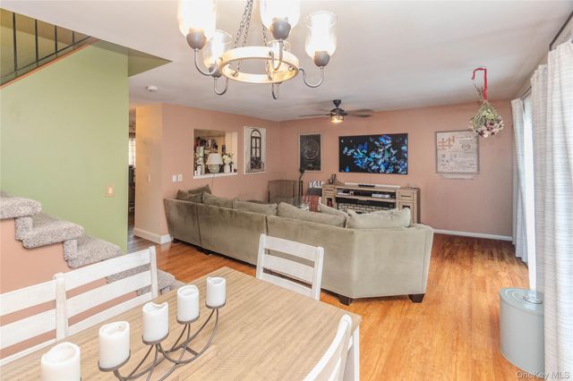 6702 Chelsea Cove N, Hopewell Junction, NY 12533