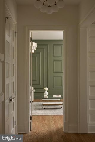 1917 KENBAR CT, Mclean, VA 22101