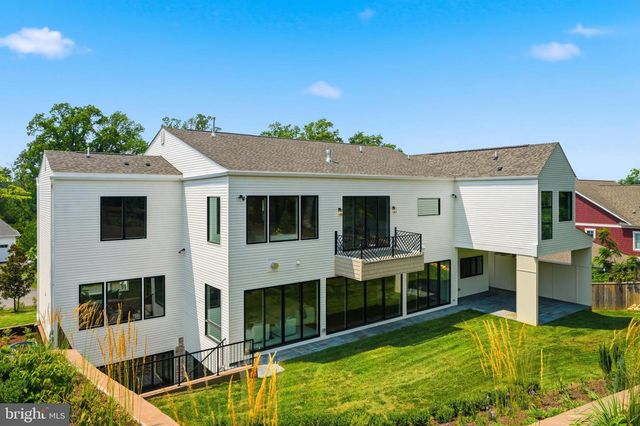 1917 KENBAR CT, Mclean, VA 22101