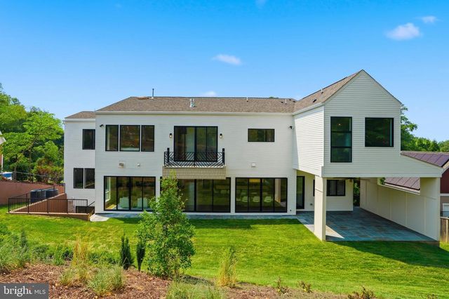1917 KENBAR CT, Mclean, VA 22101