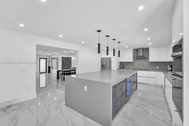 8820 SW 182nd Ter, Palmetto Bay, FL 33157