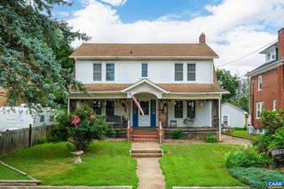 132 S CHARLOTTE AVE, Waynesboro, VA 22980