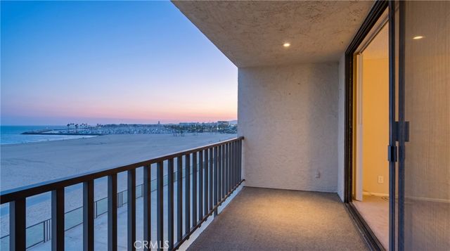 1140 E Ocean, Long Beach, CA 90802