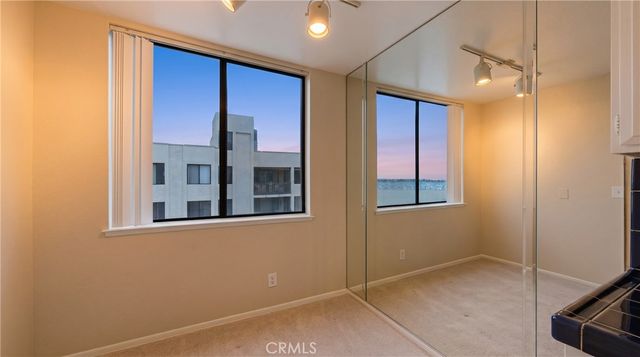 1140 E Ocean, Long Beach, CA 90802