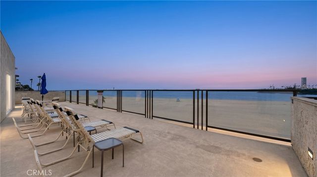 1140 E Ocean, Long Beach, CA 90802