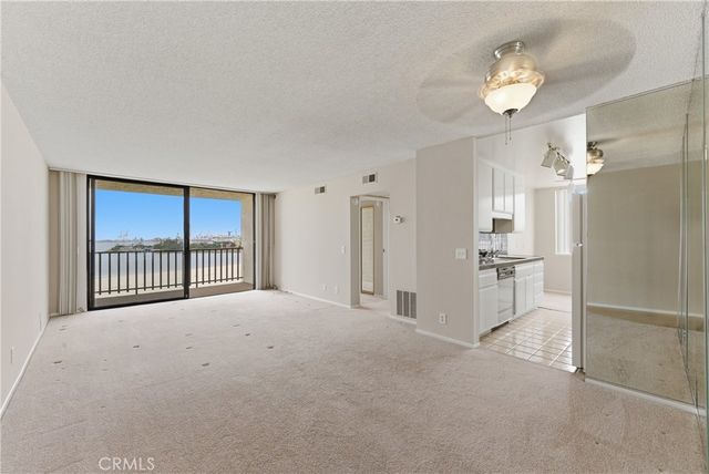 1140 E Ocean, Long Beach, CA 90802