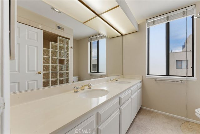 1140 E Ocean, Long Beach, CA 90802
