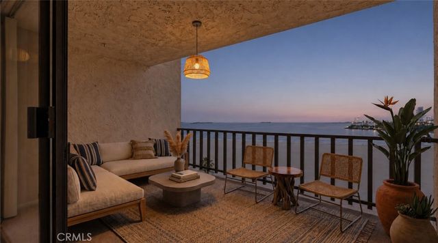 1140 E Ocean, Long Beach, CA 90802