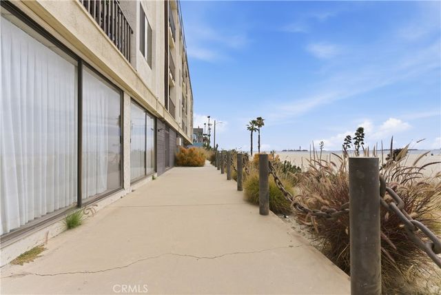 1140 E Ocean, Long Beach, CA 90802