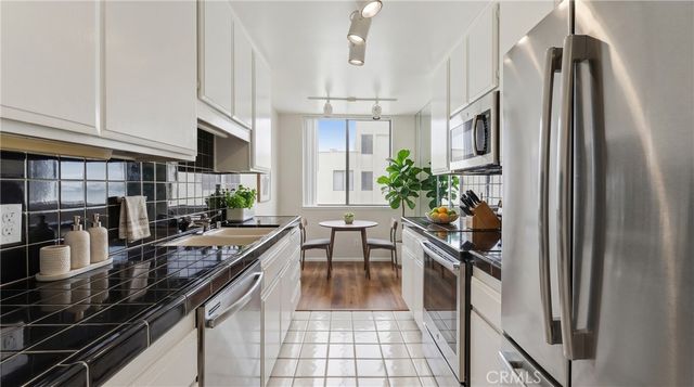 1140 E Ocean, Long Beach, CA 90802