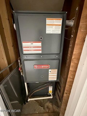 120-122 W Buckeye Avenue, Ada, OH 45810