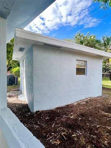 931 NW 35th Ave, Lauderhill, FL 33311