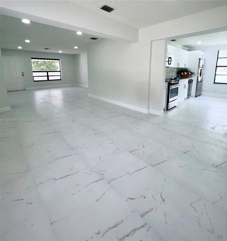 931 NW 35th Ave, Lauderhill, FL 33311