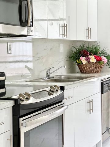 931 NW 35th Ave, Lauderhill, FL 33311