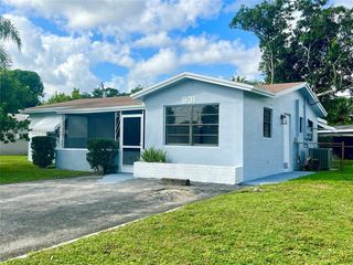 931 NW 35th Ave, Lauderhill, FL 33311